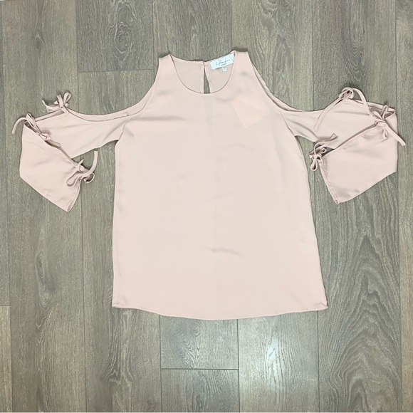 Revolve L'Academie Cold Shoulder Tie Long Sleeve Blouse Taupe Pink Size Small - Picture 3 of 16
